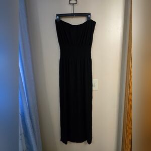 Elegant Black Strapless Maxi Dress